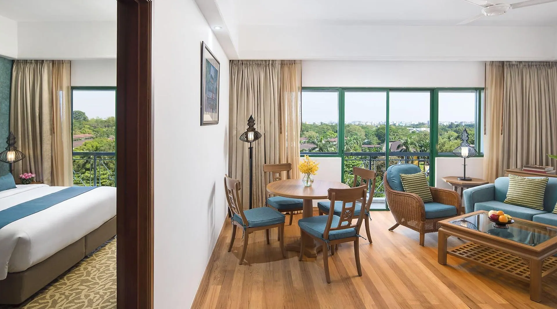 Hotel Mercure Yangon Kaba Aye